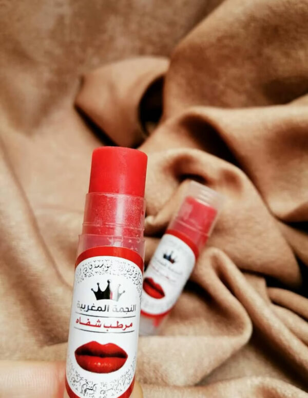 مرطب و مورّد الشفاه بالعكر الفاسي